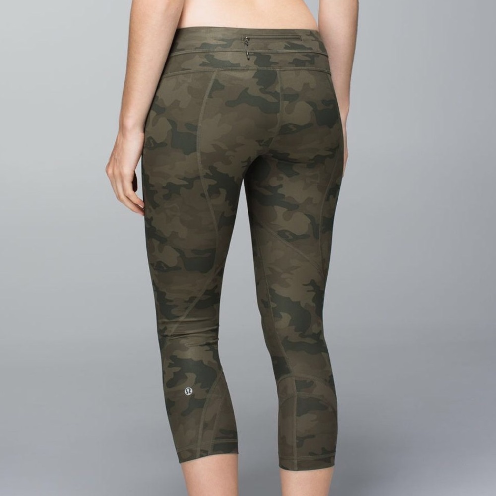 Lululemon Camo Run Inspire Crops
